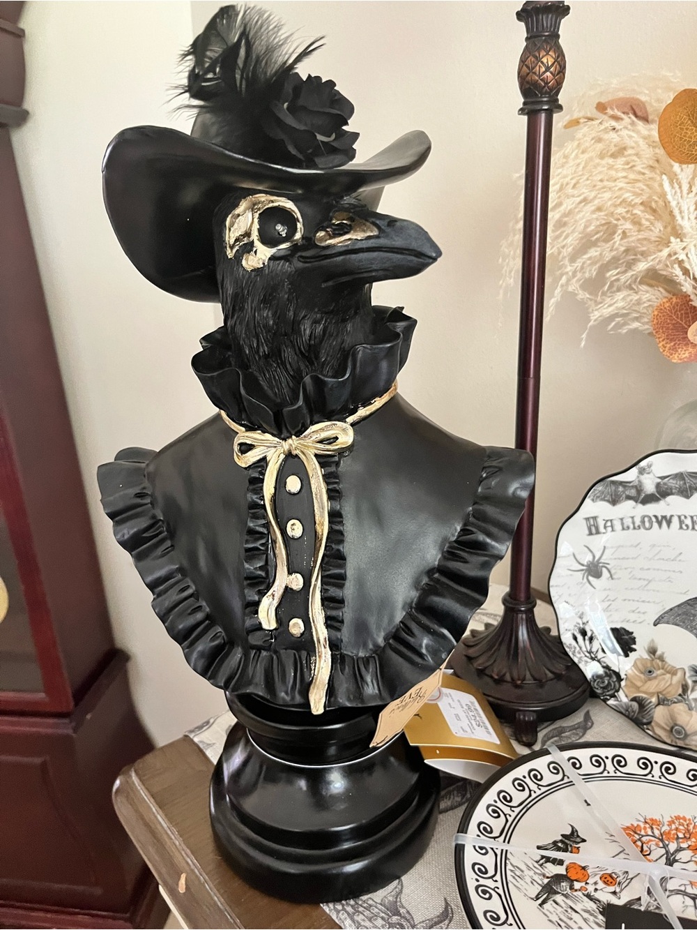NEW Gothic Raven Bust with Glowing LED Eyes - Halloween Decor Black Crow Statue
